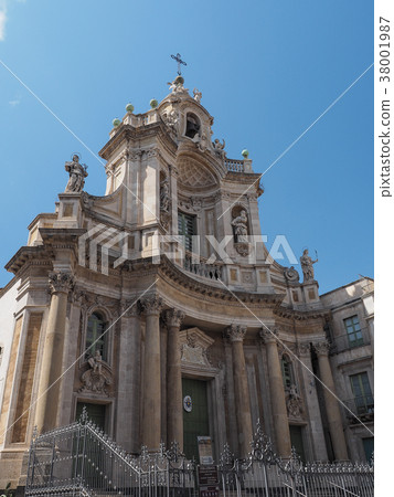 Basilica della Collegiata,卡塔尼亞/ Collanias大教堂 Basilica della Collegiata,卡塔尼亞/ Collanias大教堂 38001987
