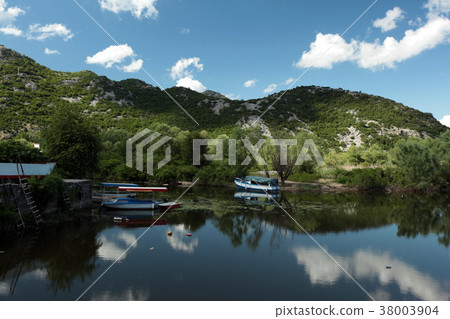 EUROPE BALKAN MONTENEGRO SKADAR LAKE 38003904