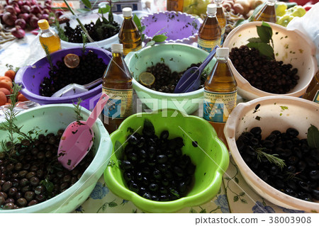 EUROPE BALKAN MONTENEGRO PODGORICA MARKET 38003908