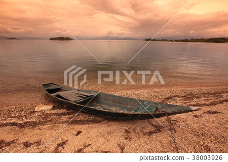 EUROPE BALKAN MONTENEGRO SKADAR LAKE 38003926