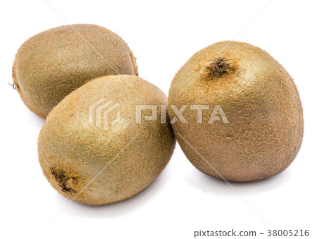 Fresh kiwi isolated on white 38005216