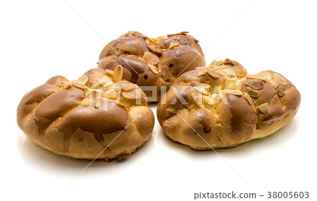 Braided bread loaf isolated on white Braided bread loaf isolated on white 38005603