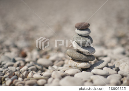 A pyramid of stacked flat pebble stones 8646. 38006815