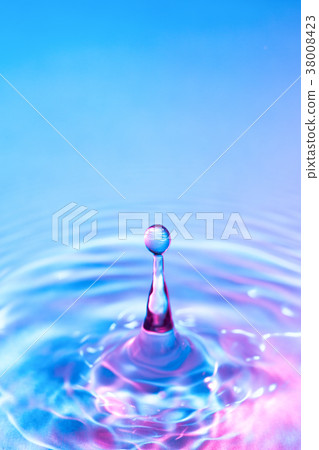 水滴和漣漪 水滴和漣漪 38008423