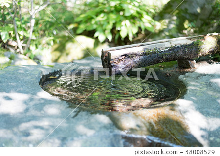泉水 泉水 38008529