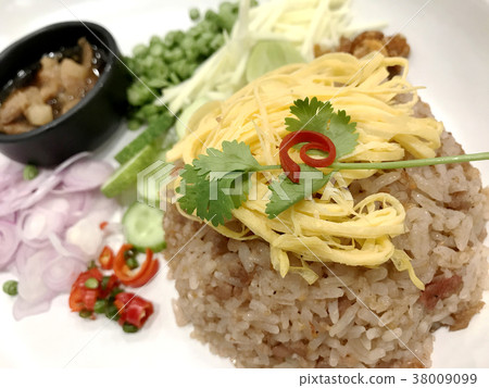 Fried rice with Shrimp paste Fried rice with Shrimp paste 38009099