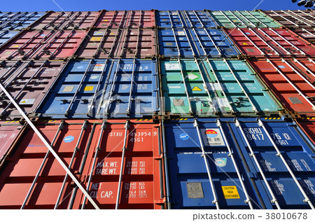 Container wall 38010678