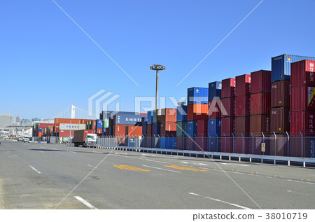 Container yard Shinagawa wharf 38010719