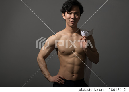 Naked japanese male muscle bodybuilder 38012442