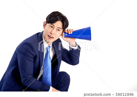 A young man in his twenties who communicates with the world. Loud loudspeaker 38012896