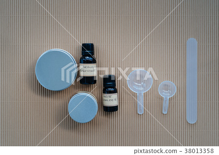 Flat lay of homemade body and skin care creams Flat lay of homemade body and skin care creams 38013358