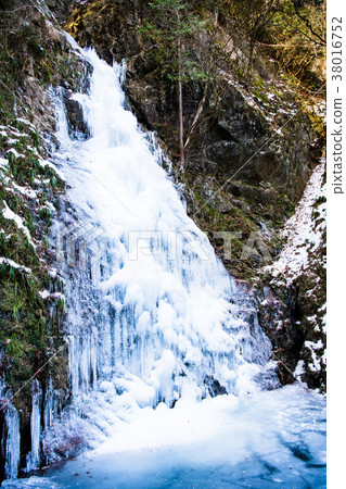 Takizawa Falls, Tokyo 38016752