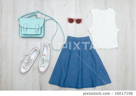 Jeans skirt, glasses, white t-shirt and sneakers 38017198