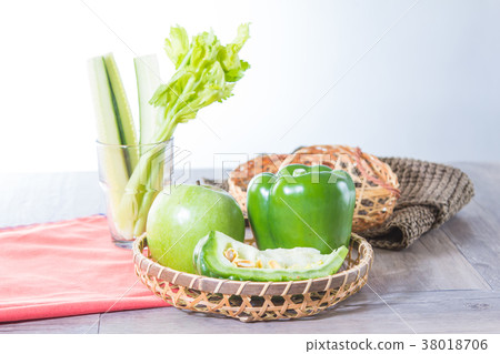 fresh and fruit fresh and fruit 38018706