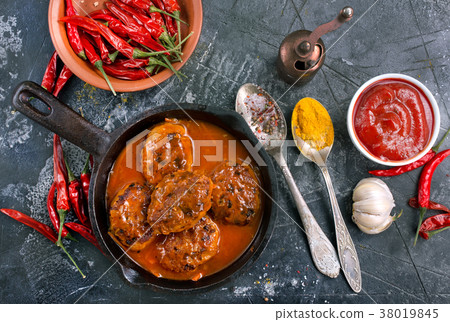 meat balls with sauce 38019845