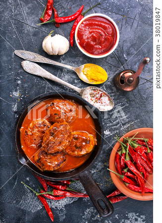 meat balls with sauce 38019847