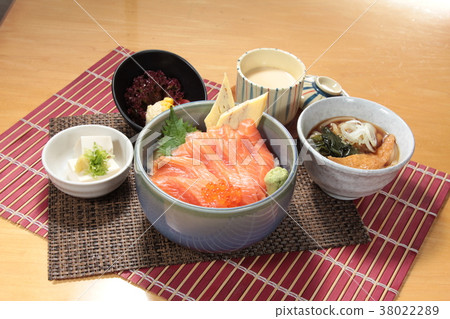 japanese meal set 38022289