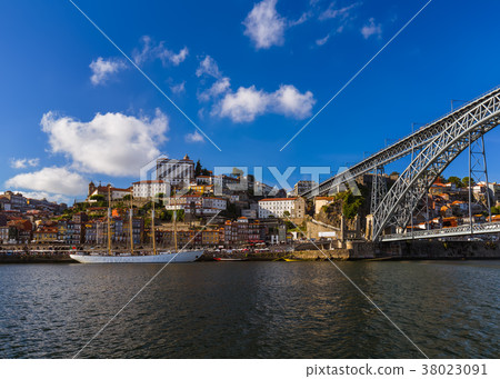 Porto old town - Portugal 38023091