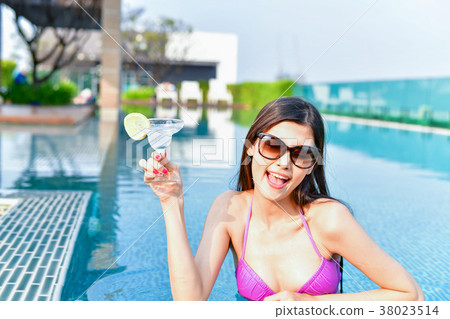 Swimsuit Concept. Beautiful girl wearing pink swimsuit. Beautifu 38023514