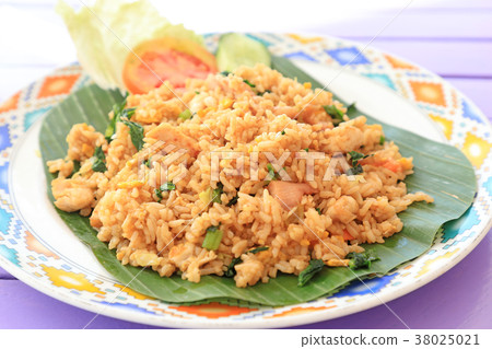 Delicious Nasi goreng 38025021