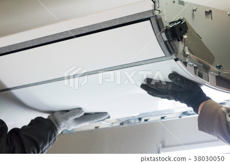 Air conditioning installation Air conditioning installation 38030050