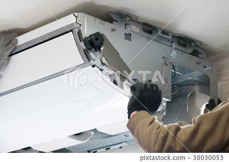 Air conditioning installation Air conditioning installation 38030053