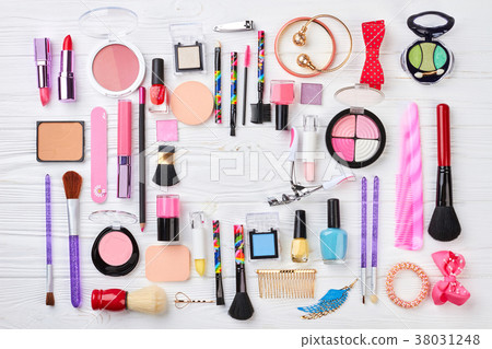 Makeup products kit, top view. 38031248