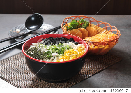 udon udon 38036047