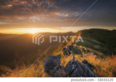 Doi Pha Phung mountain peak in morning Doi Pha Phung mountain peak in morning 38038120