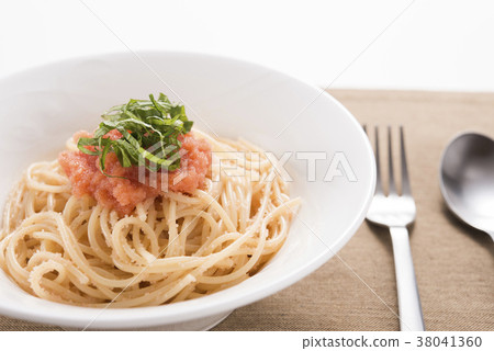 Spaghetti with sweet potato 38041360