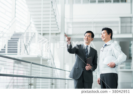 商人和工人 38042951