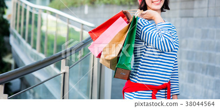 Shopping gift and present on holiday Shopping gift and present on holiday 38044564