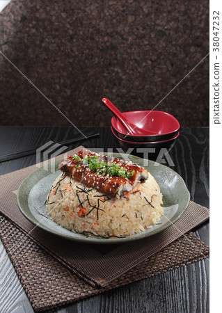 fried rice 38047232