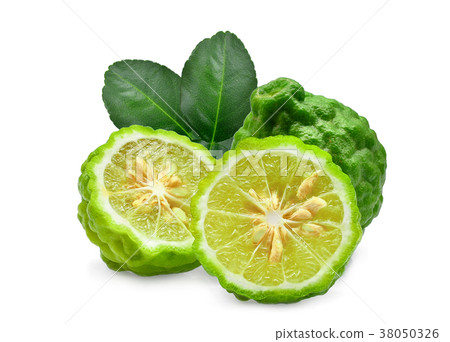 whole and half fresh bergamot with green leaves  38050326