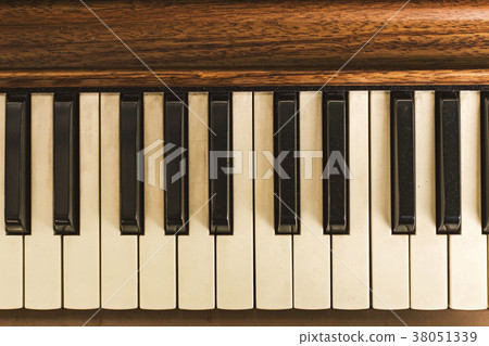 The piano's dirty pad. 38051339