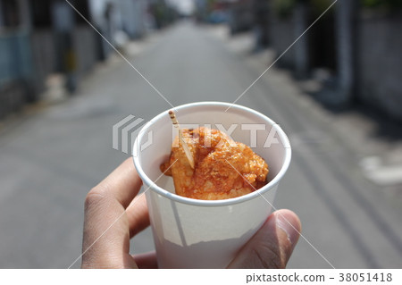 Fried to eat walking 38051418