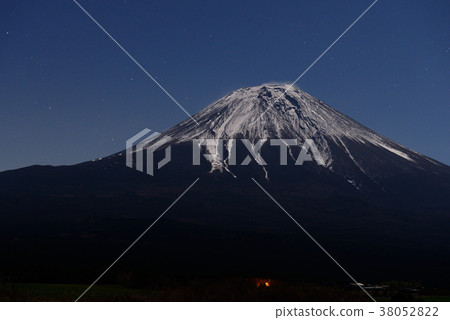 Starry Sky and Mount Fuji Starry Sky and Mount Fuji 38052822