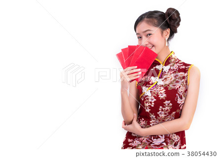 Young Asian beauty woman wearing cheongsam Young Asian beauty woman wearing cheongsam 38054430
