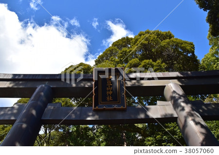 Torii of Izuyama shrine 38057060