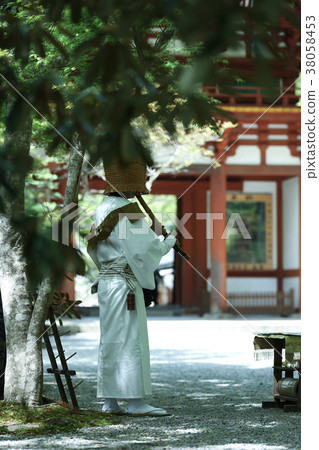 Kuni Monk in Murouji 38058453
