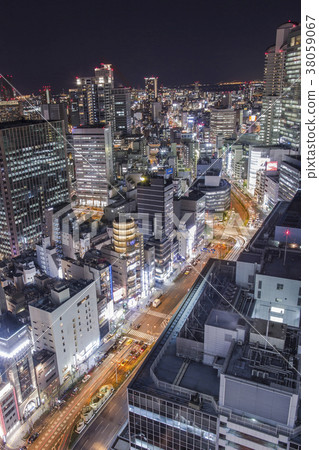 梅田 大阪站第3大楼的夜景 图库照片