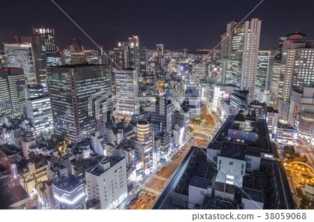 梅田 大阪站第3大楼的夜景 图库照片