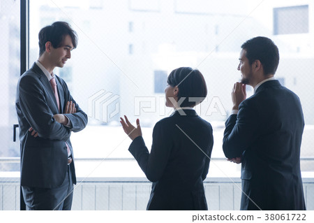 業務團隊 38061722