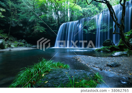 Nabegara Falls 38062765