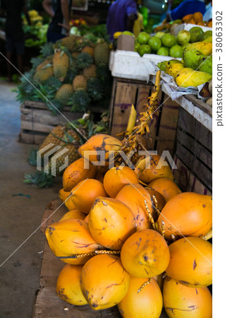 [Sri Lanka] Hikkaduwa Fruit Market 38063302