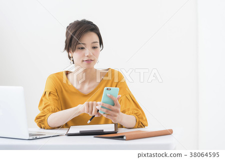 Working lady (apparel) 38064595