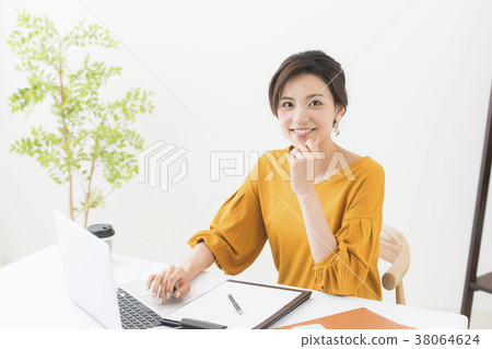 Working lady (apparel) 38064624