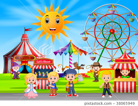 People having fun in amusement park 38065949