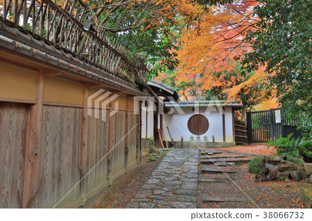 the main gate of HE ZEN garden of Chion the main gate of HE ZEN garden of Chion 38066732