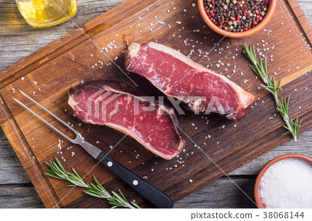 Dry aged New York steak 38068144